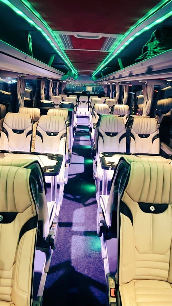 VIP Bus 2